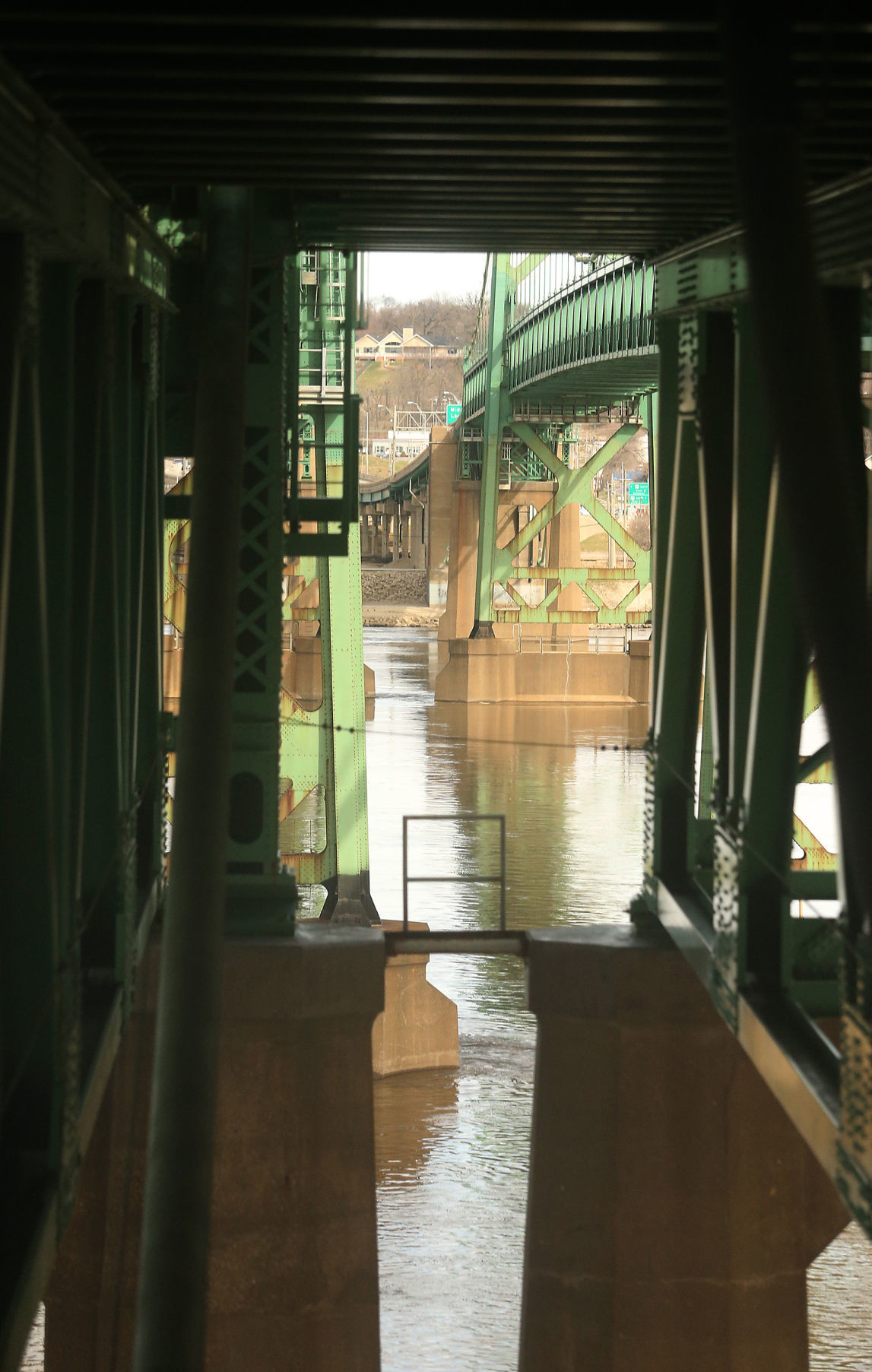 Interstate 74 bridge